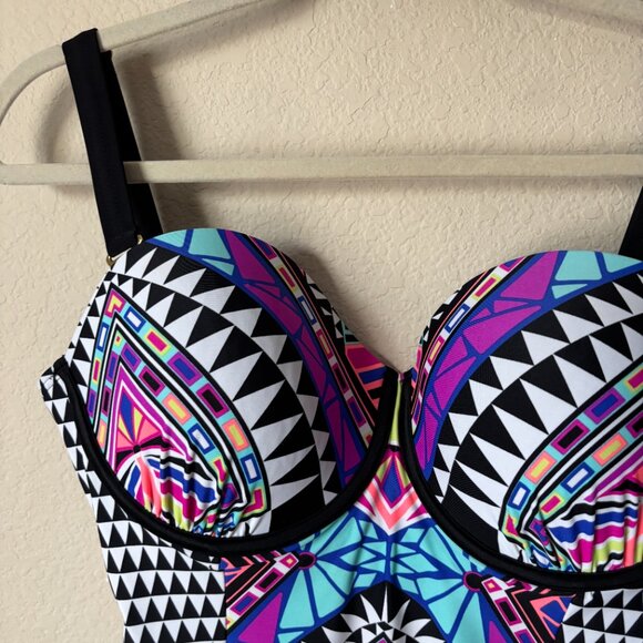 Swimsuits for All 14 Kaleidoscope Geometric Printed One Piece Swimsuit - Picture 2 of 14